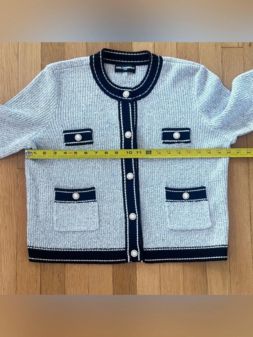 Karl Lagerfeld Paris Chunky Knit Button Cardigan Medium Grey Black Sweater Prep